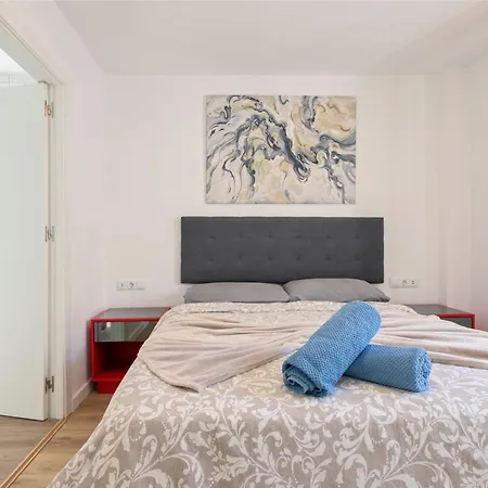 דירה Spacious 3br With Pool, Wifi & Near קיאו סלבאחה