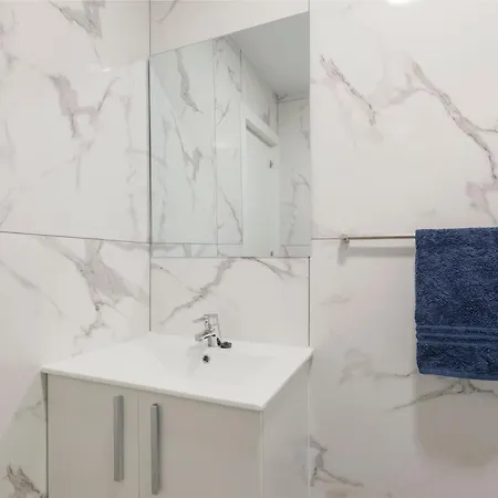 Spacious 3br With Pool, Wifi & Near * קיאו סלבאחה