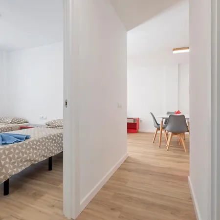 Appartamento Spacious 3br With Pool, Wifi & Near