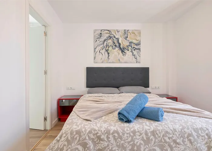 דירה Spacious 3br With Pool, Wifi & Near קיאו סלבאחה