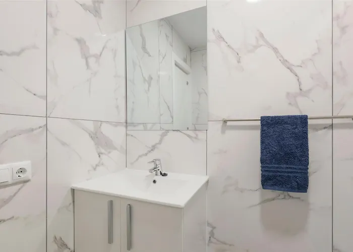 Spacious 3br With Pool, Wifi & Near * קיאו סלבאחה